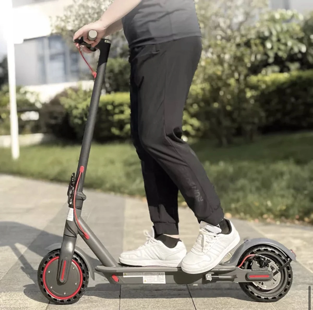 Comfort Inz - Long Range E Scooter - Elektrische Opvouwbare Step - 10.5Ah 350W - IOS Android Max. 31km/h - Afbeelding 7
