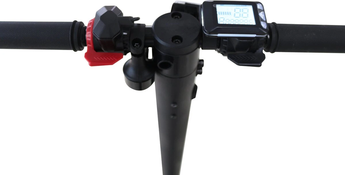 Denver SEL-65110 MK2 - Elektrische Step - Voor Volwassenen En Kinderen - 6.5" Wielen - 20 Km/u - E-Step Met Aluminium Frame - Actieradius 12KM - Inklapbaar - Met LED Verlichting Voor & Achter – Zwart - Afbeelding 4