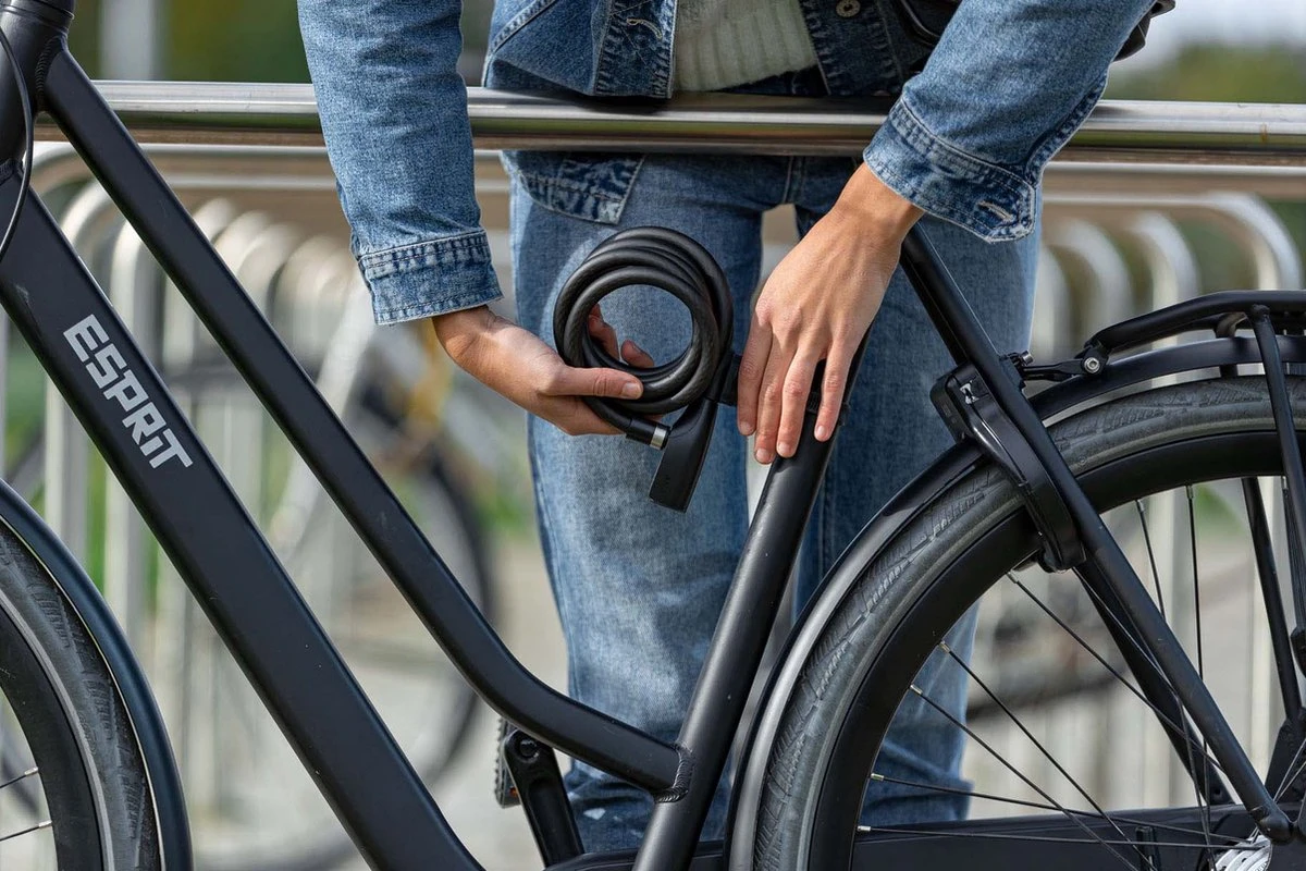 AXA Resolute 8/180 Kabelslot – Slot Voor Fietsen - Gebruiksvriendelijk - 180 Cm Lang - Diameter 8 Mm - Zwart - Afbeelding 6