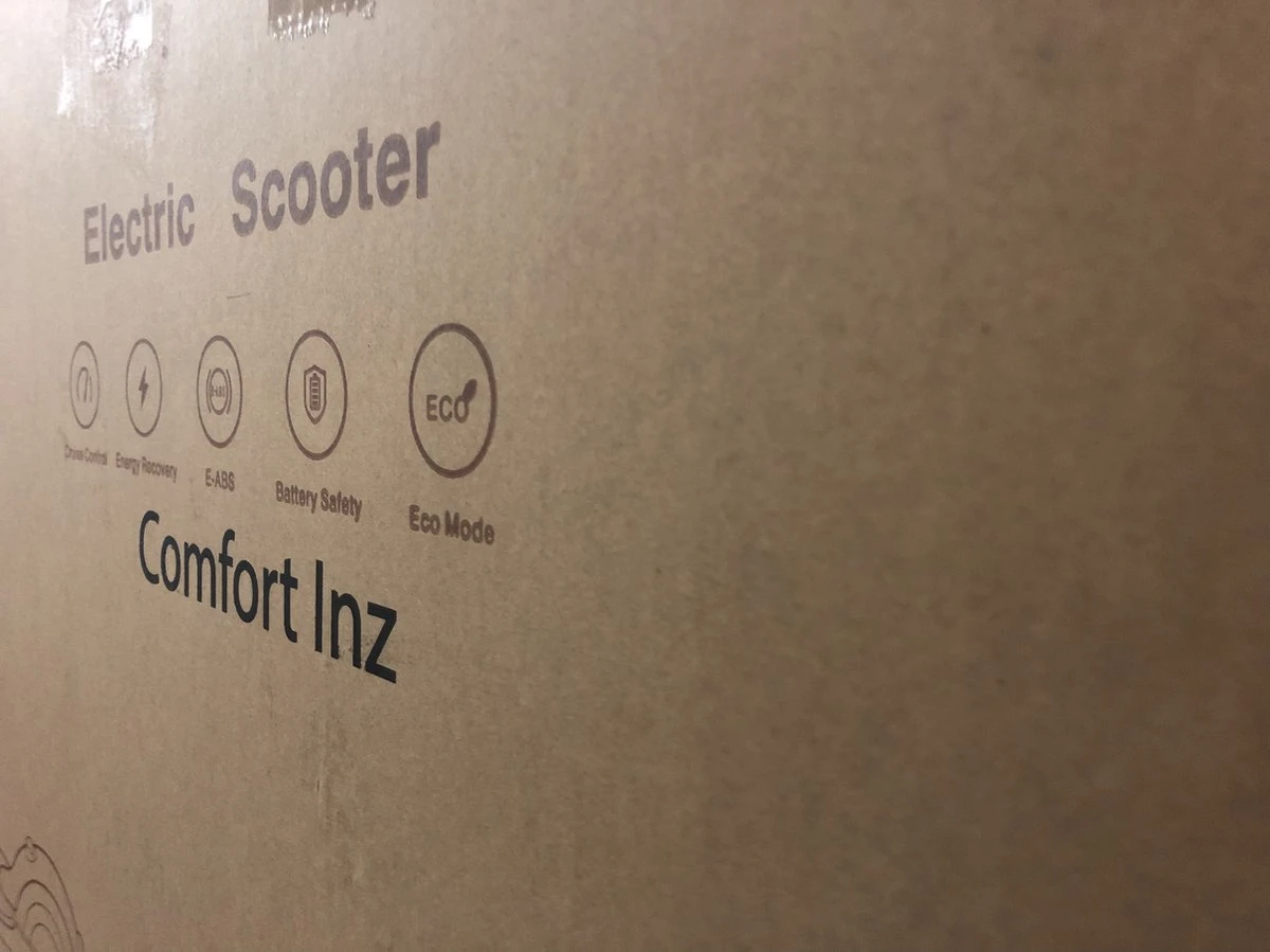 Comfort Inz - Long Range E Scooter - Elektrische Opvouwbare Step - 10.5Ah 350W - IOS Android Max. 31km/h - Afbeelding 5