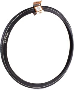 Benson Buitenband 28 Inch X 1 1/2 Met Witte Lijn